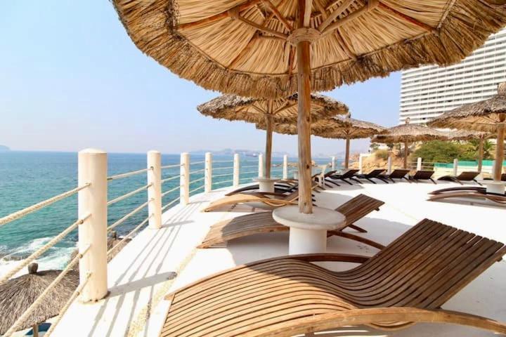 Suite Frente Al Mar En El Corazon De Acapulco Bagian luar foto